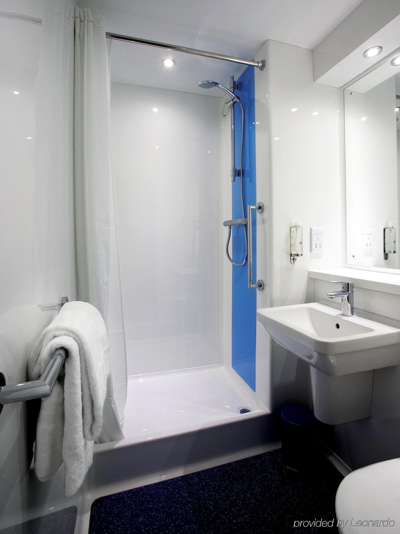 Travelodge Sheffield Central Buitenkant foto